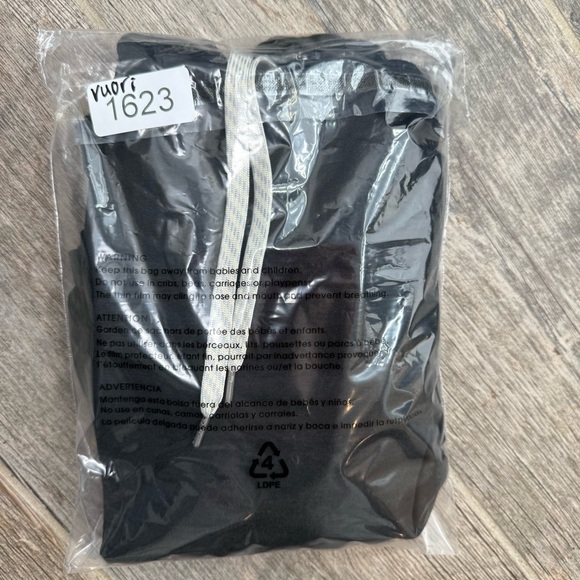 Vuori Women’s Halo Essential Hoodie‎ Black Heather VW226 Size Medium - Picture 11 of 11